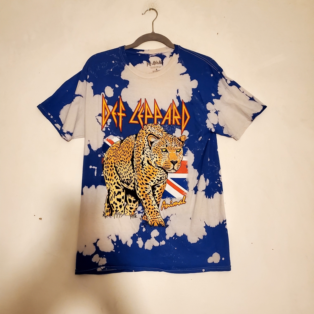 New Def Leppard Tie Dye Tshirt Tee Shirts Rock Music Size Small NWOT